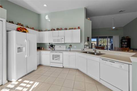 10124 Colonial Country Club Blvd 503, Fort Myers FL - photo 11 of 43