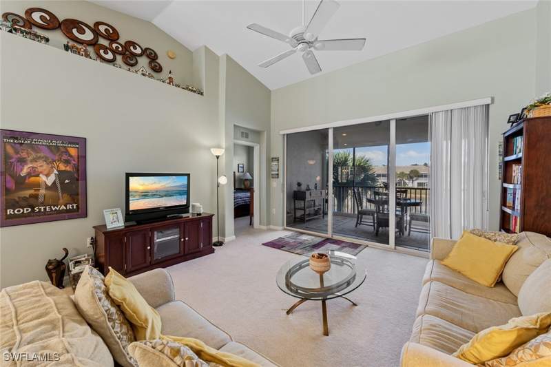 2 bedroom Condominium at 10124 Colonial Country Club Blvd 503, Garden Lakes, Fort Myers — photo 5