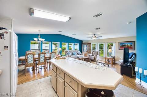 45 San Remo Cir, Naples FL - photo 12 of 40