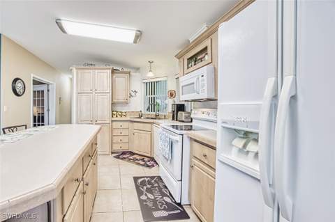 45 San Remo Cir, Naples FL - photo 21 of 40