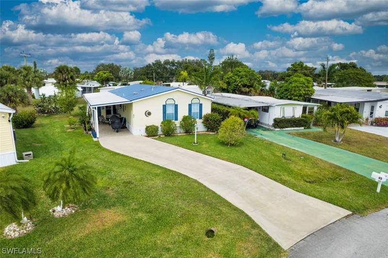 2 bedroom ManufacturedHome at 45 San Remo Cir, Riviera Colony, Naples — photo 3