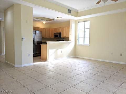 13135 Broadhurst Loop 601, Fort Myers FL - photo 6 of 20