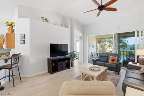 10137 Colonial Country Club Blvd 1103, Fort Myers FL - photo 10 of 32