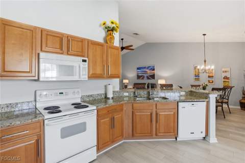 10137 Colonial Country Club Blvd 1103, Fort Myers FL - photo 14 of 32