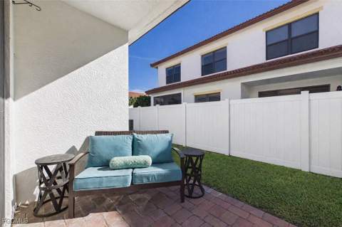 15821 Portofino Springs Blvd 102, Fort Myers FL - photo 15 of 37