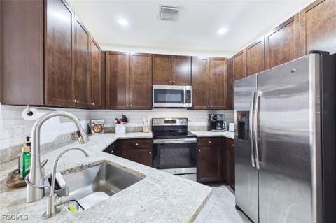 15821 Portofino Springs Blvd 102, Fort Myers FL - photo 21 of 37