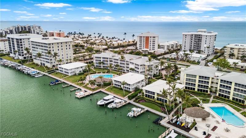 1 bedroom Condominium at 2800 Gulf Shore Blvd N 100, Gulf Bay Apartments, Naples — photo 3