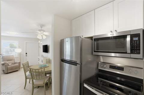 1295 Gulf Shore Blvd S 134, Naples FL - photo 12 of 36