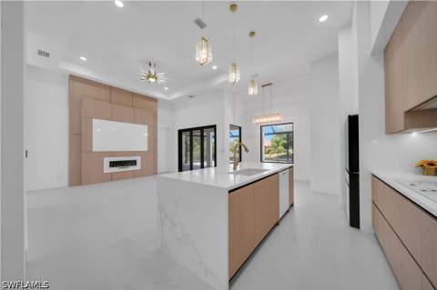 1114 SW 8th Pl, Cape Coral FL - photo 11 of 43