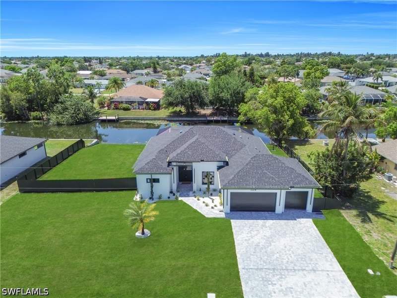 4 bedroom SingleFamilyResidence at 1114 SW 8th Pl, Cape Coral, Cape Coral — photo 2