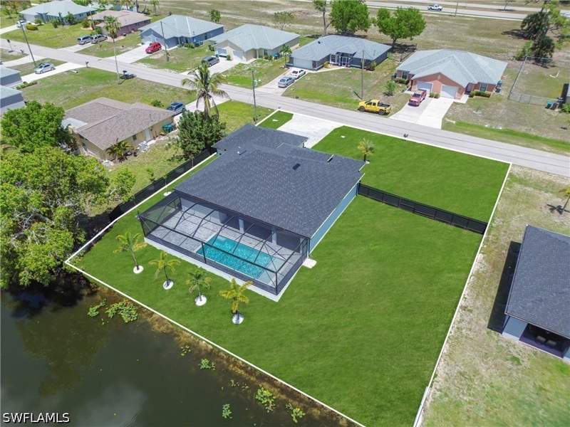 4 bedroom SingleFamilyResidence at 1114 SW 8th Pl, Cape Coral, Cape Coral — photo 3