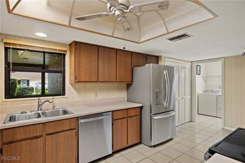 5665 Arvine Cir, Fort Myers FL - photo 8 of 41