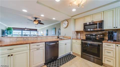 15010 Punta Rassa Rd 301, Fort Myers FL - photo 12 of 44