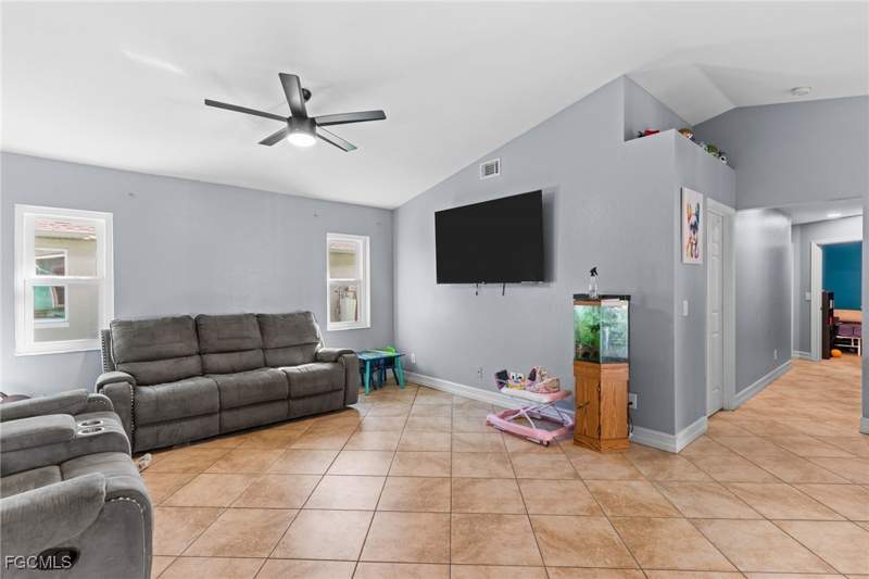 3 bedroom SingleFamilyResidence at 1532 NE 34th Ln, Cape Coral, Cape Coral — photo 3