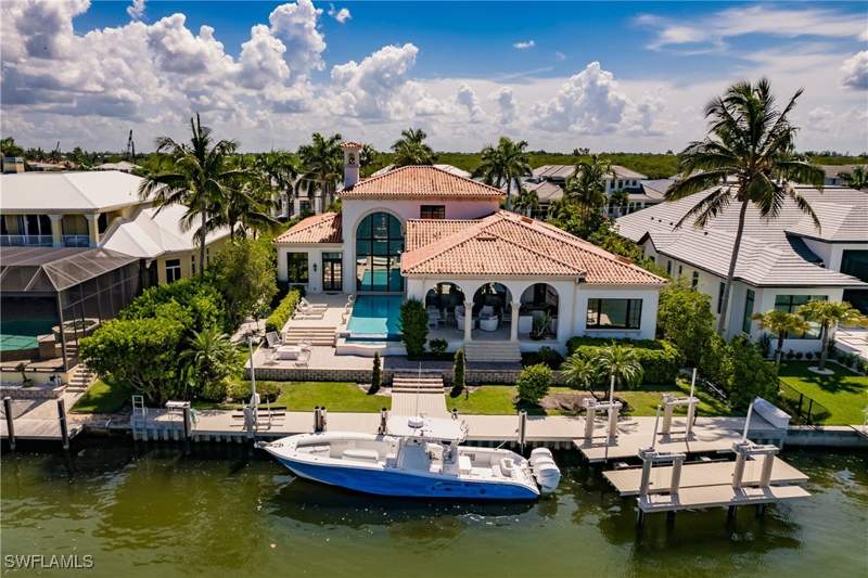 4 bedroom SingleFamilyResidence at 2450 Tarpon Rd, Royal Harbor, Naples — photo 4