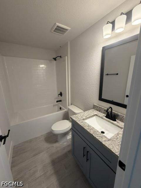 226 NE 15th Ter, Cape Coral FL - photo 15 of 18