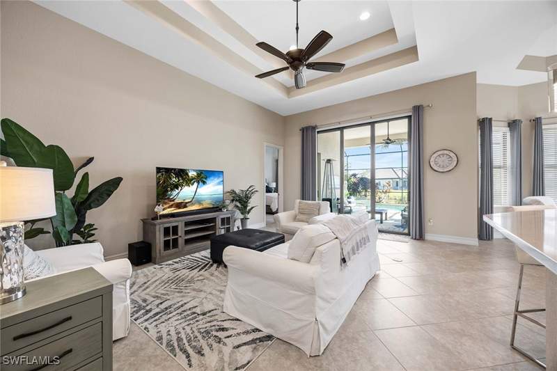 3 bedroom SingleFamilyResidence at 6550 Roma Way, Lakoya, Naples — photo 5