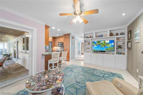 1056 S Yachtsman Dr, Sanibel FL - photo 11 of 35