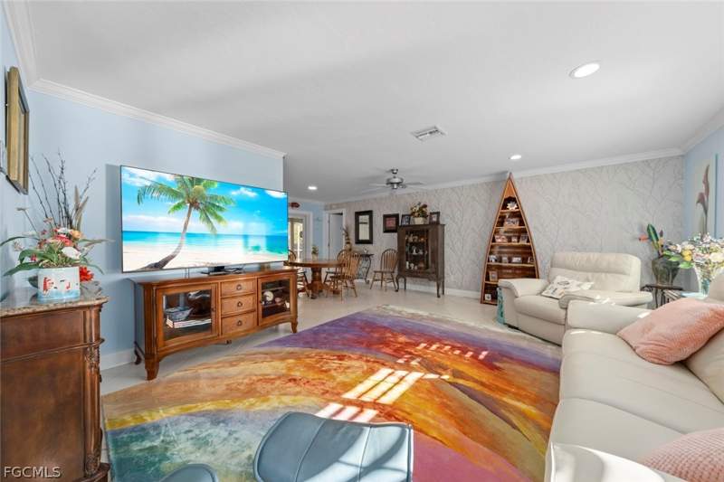 3 bedroom SingleFamilyResidence at 1056 S Yachtsman Dr, Sanibel Estates, Sanibel — photo 4