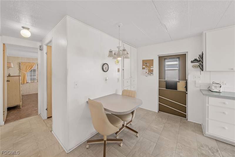 2 bedroom ManufacturedHome at 77 Snead Dr, Six Lakes Country Club, North Fort Myers — photo 3