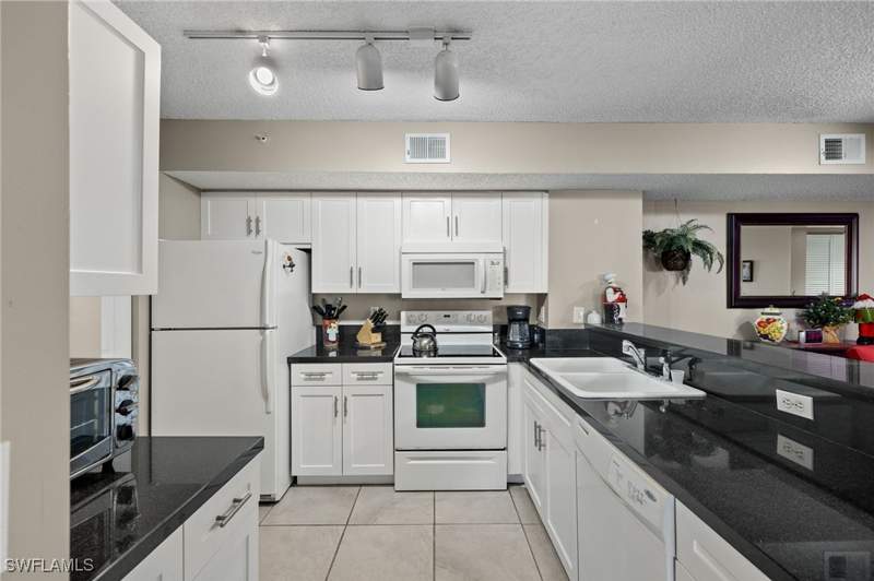 2 bedroom Condominium at 1835 Florida Club Cir 3103, Napoli, Naples — photo 5