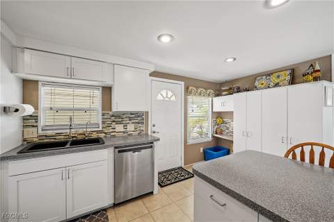 274 Boros Dr, North Fort Myers FL - photo 11 of 46