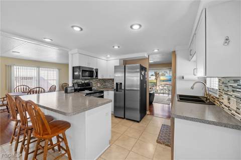 274 Boros Dr, North Fort Myers FL - photo 12 of 46