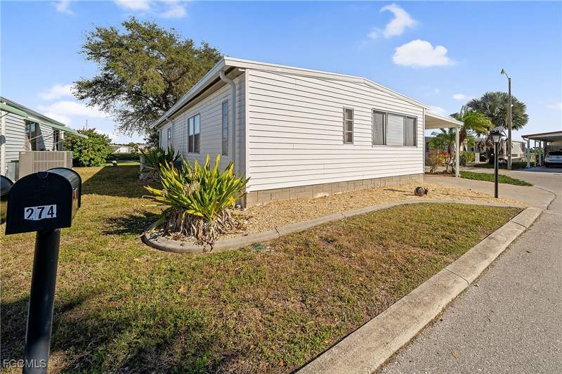 2 bedroom ManufacturedHome at 274 Boros Dr, Six Lakes Country Club, North Fort Myers — photo 4