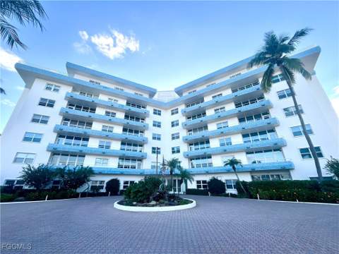 220 Seaview Ct 504, Marco Island FL - photo 19 of 29