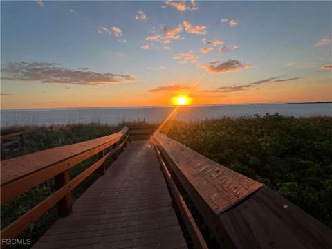 220 Seaview Ct 504, Marco Island FL - photo 24 of 29