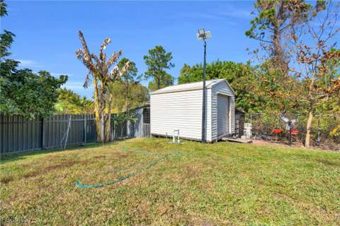 1113 McKinley Ave, Lehigh Acres FL - photo 11 of 39