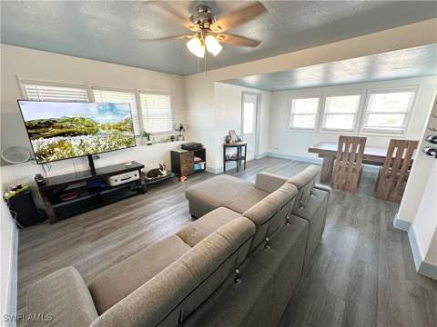 11381 Bayside Blvd, Fort Myers Beach FL - photo 11 of 34
