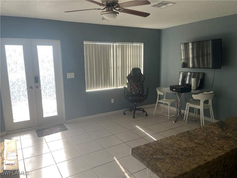 4 bedroom SingleFamilyResidence at 101 E Jersey Rd, Lehigh Acres, Lehigh Acres — photo 2