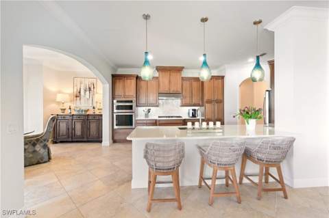 2555 Marquesa Royale Ln 1-302, Naples FL - photo 17 of 48