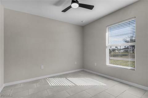 2003 NE 27th St, Cape Coral FL - photo 13 of 35