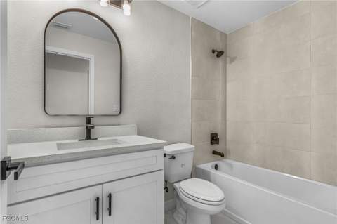 2003 NE 27th St, Cape Coral FL - photo 19 of 35