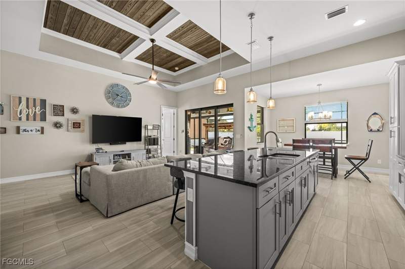 3 bedroom SingleFamilyResidence at 624 NW 2nd Ter, Cape Coral, Cape Coral — photo 3