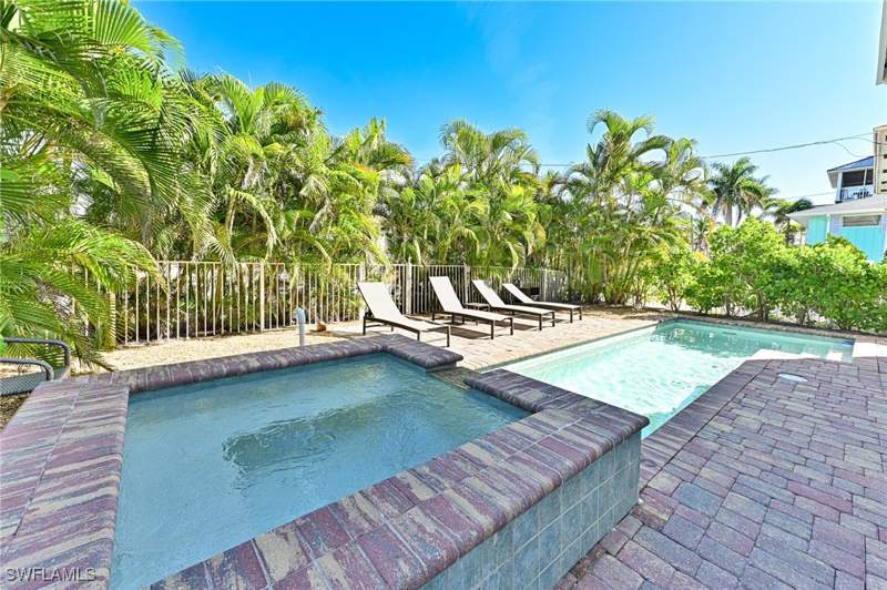 4 bedroom SingleFamilyResidence at 26515 Hickory Blvd, Bonita Beach, Bonita Springs — photo 3