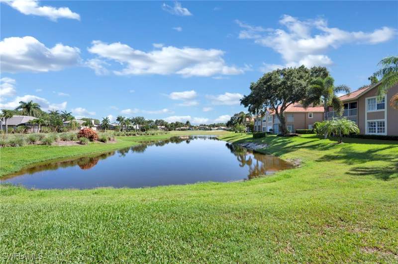 2 bedroom Condominium at 13201 Sherburne Cir 102, Wedgewood Sherburne, Bonita Springs — photo 2