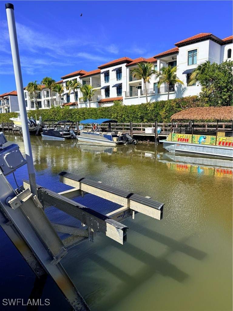 2 bedroom Condominium at 1575 Curlew Ave W 1, Granada, Naples — photo 5