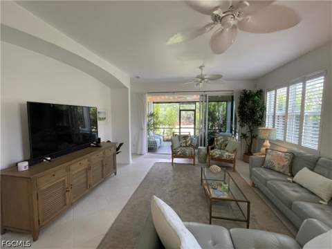 10640 Camarelle Cir, Fort Myers FL - photo 10 of 50