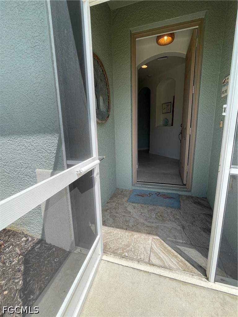 2 bedroom SingleFamilyResidence at 10640 Camarelle Cir, Camarelle, Fort Myers — photo 5
