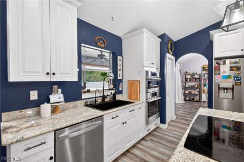 2807 52nd St SW, Lehigh Acres FL - photo 10 of 26