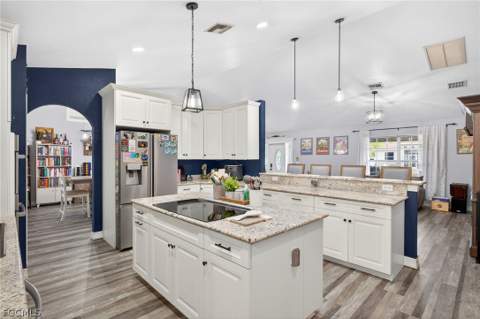 2807 52nd St SW, Lehigh Acres FL - photo 9 of 26