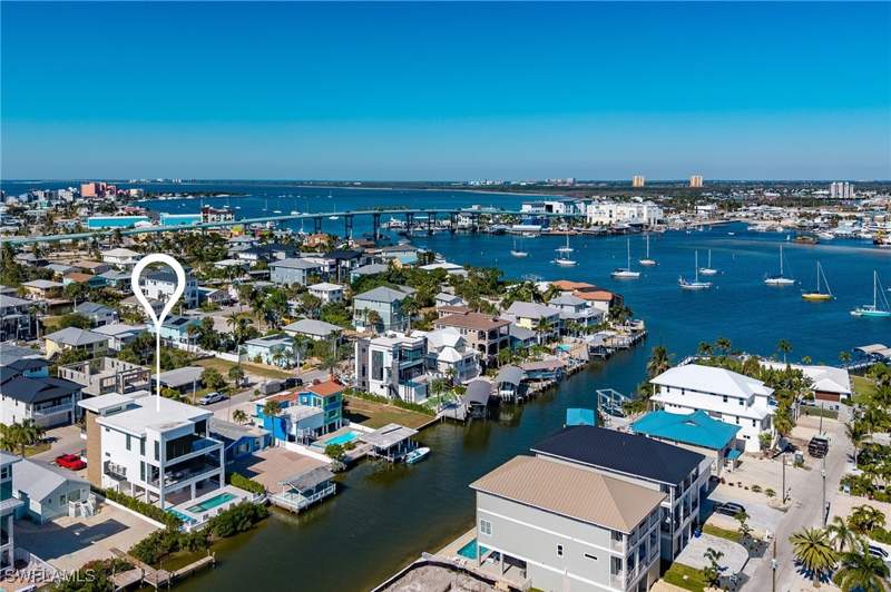 6 bedroom SingleFamilyResidence at 455 Palermo CIR, VENETIAN GARDENS, Fort Myers Beach — photo 5