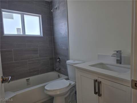 3030 39th ST SW, Lehigh Acres FL - photo 11 of 13