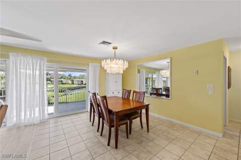 378 Palm Dr 4, Naples FL - photo 12 of 50