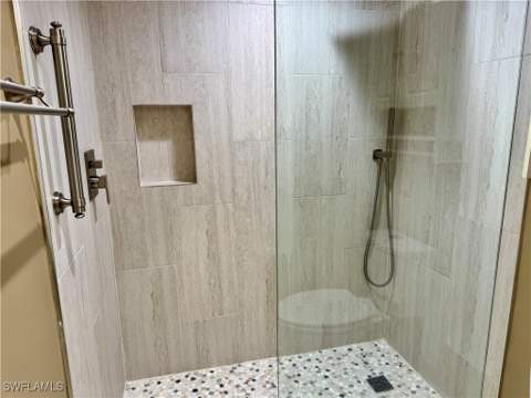 13235 Sherburne Cir 1602, Bonita Springs FL - photo 16 of 44
