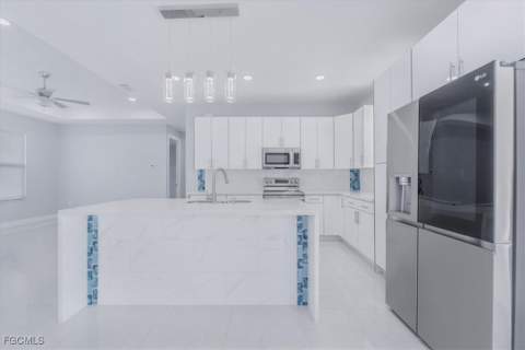 1114 NE 7th Ave, Cape Coral FL - photo 7 of 31