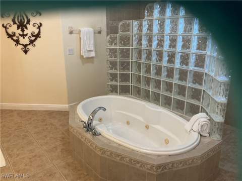 2605 Beach Pkwy W, Cape Coral FL - photo 15 of 22